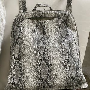 Brand new, convertible backpack, shoulder bag, Crossbody!❤️❤️